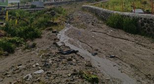 Ardahan'da sağanak nedeniyle köy yolları zarar gördü
