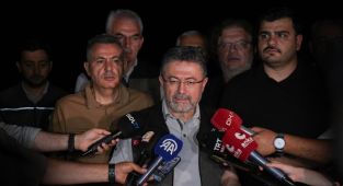 Bakan Yumaklı: Bir ay içinde 1459 yangına müdahale ettik