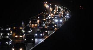 Bayram tatili dönüşü trafikte yoğunluk