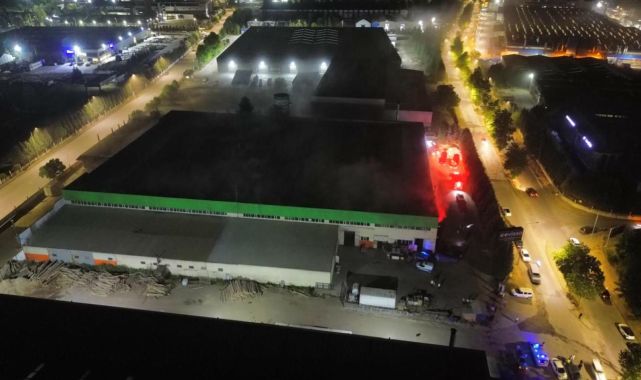 Düzce'de mobilya fabrikasında yangın