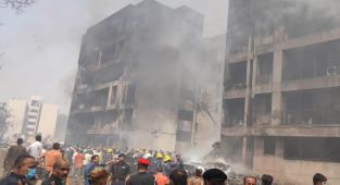 Hindistan'da meydana gelen uçak kazasında 242 kişiden kurtulan olmadığı düşünülüyor