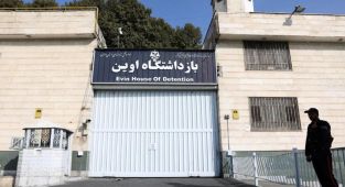 İsrail saldırısına uğrayan Tahran'daki Evin Hapishanesi'nde durum kontrol altına alındı