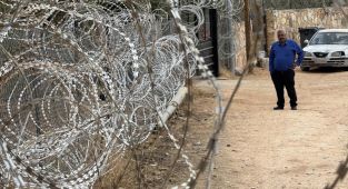 İsrailin askeri kısıtlamaları işgal altındaki Batı Şeriada hayatı felç etti