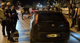 Kumandalı abartı egzoz kullanan sürücüye 9 bin 267 lira ceza