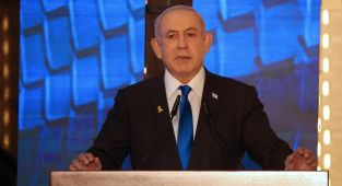 Netanyahu, düzenledikleri saldırılara İran'ın karşılık vereceğini söyledi