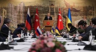 Rusya: İstanbul, Rusya ile Ukrayna arasındaki müzakereler için ana platform olarak kalıyor