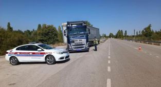 Trafikte bayram önlemleri kapsamında ağır taşıtlara kısıtlama