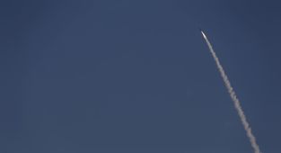 WSJ: İsrail'in Arrow hava savunma sisteminde kullandığı füzeleri azalıyor