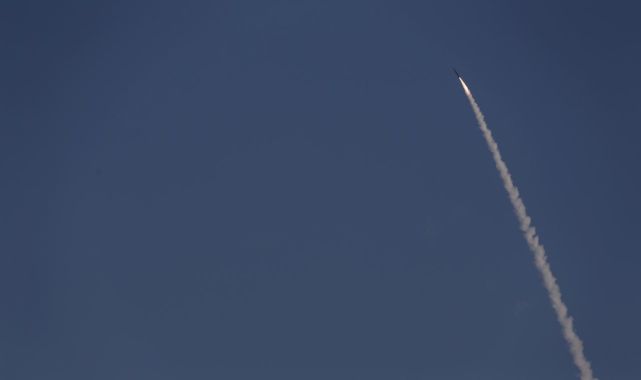 WSJ: İsrail'in Arrow hava savunma sisteminde kullandığı füzeleri azalıyor