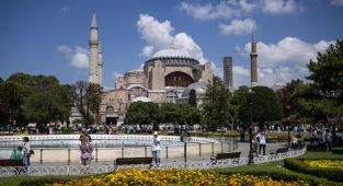 Ayasofya'nın ibadete açılmasının üzerinden 5 yıl geçti