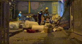 İstanbul'da binada patlama: 2 katlı bina çöktü