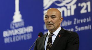 İzmir'de yolsuzluk soruşturmasında gözaltı sayısı 130'a yükseldi