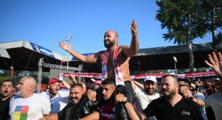 Kırkpınar'da başpehlivanlığı Orhan Okulu kazandı