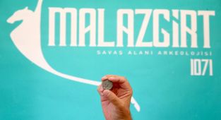 Malazgirt Savaşı alanının tespiti çalışmalarında yaklaşık 200 metal obje bulundu