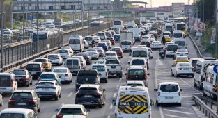 Trafikteki toplam araç sayısı haziranda 184 bin 554 arttı