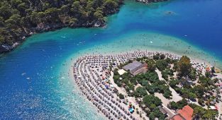 Turizmde 6 ayda 25,8 milyar dolar gelir elde edildi