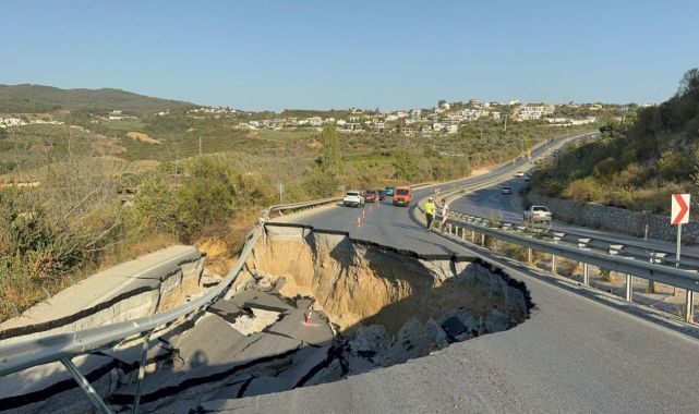 Aydın'da yol çöktü