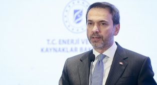 Bakan Bayraktar: Suriye'ye 900 megavatlık elektrik ihracatı yapabileceğiz