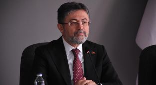 Bakan Yumaklı: İklim Kanunu'nda yapay etle ilgili düzenleme yok