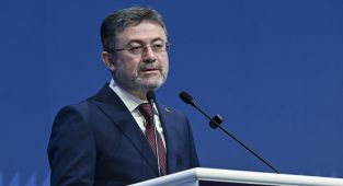 Bakan Yumaklı orman yangınlarına ilişkin son bilgileri paylaştı
