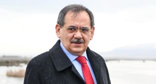 Eski Bayındırlık ve İskan Bakanı Mustafa Demir hayatını kaybetti