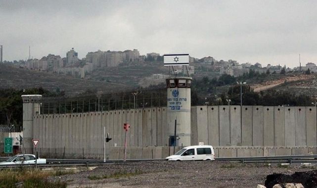 Filistin'den Kızılhaç'a İsrail hapishanelerindeki Filistinlilerin korunması için acil müdahale çağrısı