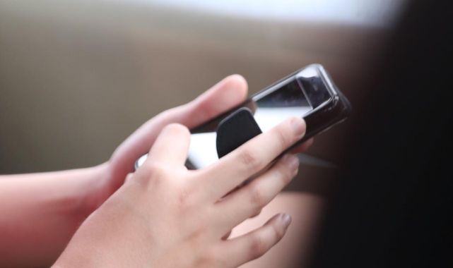 Güney Kore'de okullarda ders saatlerinde cep telefonu kullanımı yasaklandı