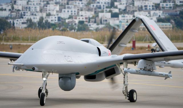 İtalyan gazetesi, Baykar ile Leonardo ortaklığını manşete taşıdı: Dronların Ferrarisi