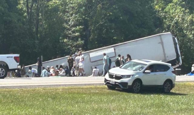 New York’ta devrilen otobüdte çok sayıda kişi öldü