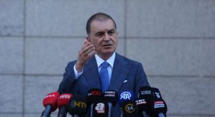 Ömer Çelik: Sahtecilik yapanları devletten jiletle kazıyacağız