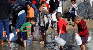 Sınır Tanımayan Doktorlar: İsrail, Gazzede 60'tan fazla su arıtma tesisini devre dışı bıraktı