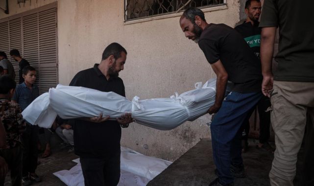 Soykırımcı İsrail'in Gazze'ye saldırılarında can kaybı 62 bin 64'e çıktı