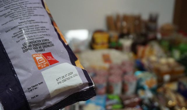 Zincir markette son kullanması geçen yüzlerce ürün ele geçirildi