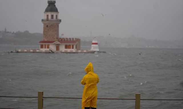 13 il için sarı uyarı: Fırtına ve yağış geliyor