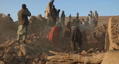 Afganistan'da 6 büyüklüğünde deprem: 500'den fazla kişi yaşamını yitirdi