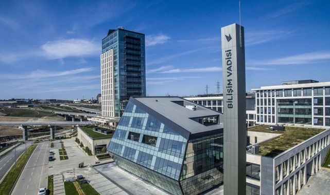 Bilişim Vadisi, TEKNOFEST'i ödüllerle tamamladı