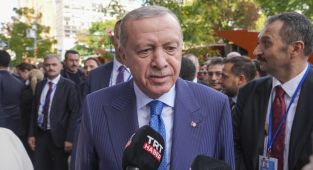 Cumhurbaşkanı Erdoğan: Trump ile bölgeyi ilgilendiren görüşmeler yapacağız