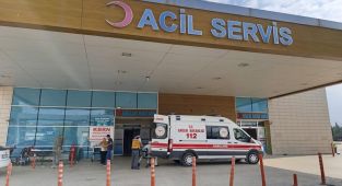 Düğünde verilen tavuklu pilav davetlileri hastanelik etti