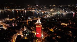 Galata Kulesi'nde 12 Dev Adam final heyecanı yaşanacak