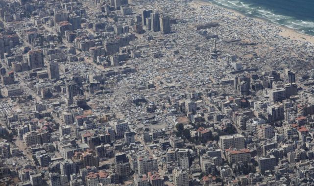 İngiltere Dışişleri Bakanı: İki devletli çözüm, enkaz altında yok olma riskiyle karşı karşıya