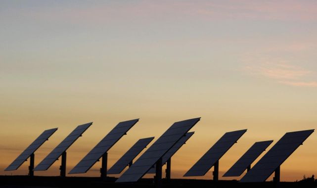 Küresel güneş enerjisi kurulumları yılın ilk yarısında yüzde 64 arttı