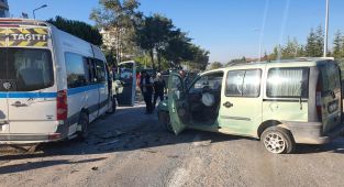 Manisa'daki kazada 8'i öğrenci 9 kişi yaralandı