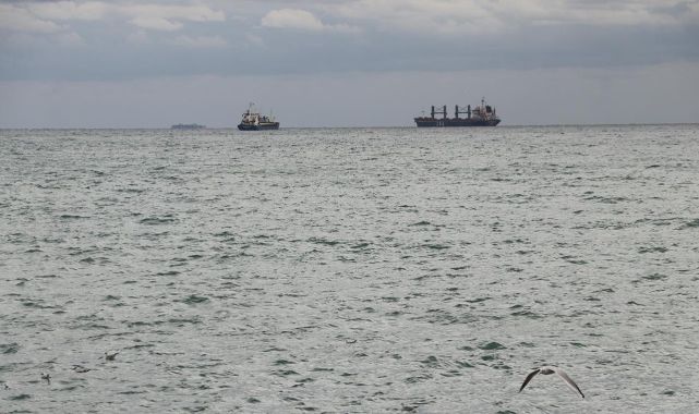Poyraz 3 gündür Tekirdağda deniz ulaşımını aksatıyor
