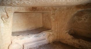 Tharsa Antik Kenti'nde 8 oda mezarı bulundu