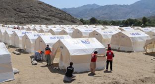 Türkiye'den Afganistan'daki depremzedelere barınma, beslenme ve hijyen malzemesi desteği
