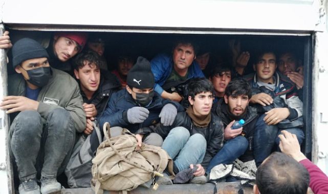 81 ilde düzensiz göç ve göçmen kaçakçılığına büyük operasyon