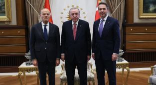Cumhurbaşkanı Erdoğan, İtalya Milli Hidrokarbon Ajansı Başkanı Descalzi'yi kabul etti
