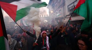 İtalyaİsrail maçı öncesi binlerce kişi İsrail'i protesto etti