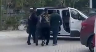 Kadın sürücüye saldıran trafik zorbası yakalandı