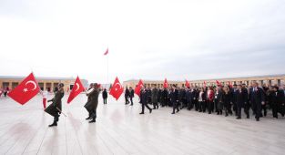 81 ilden gelen öğretmenler Anıtkabir'i ziyaret etti